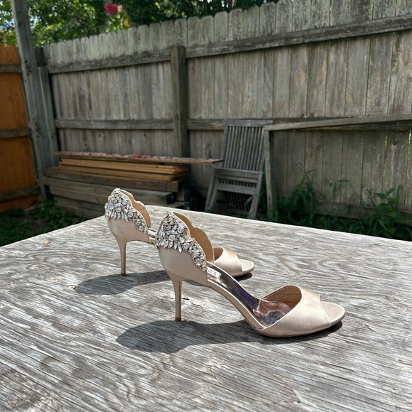 BADGLEY MISCHKA Celeste Embellished Peep heels size 10 - Picture 1 of 7